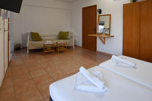 Economy Triple Room Marnin City Hotel Rhodes